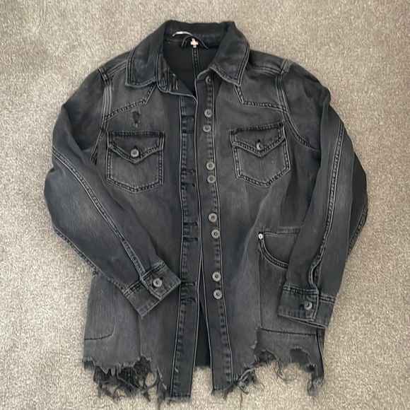 EUC Free People denim shirt jacket